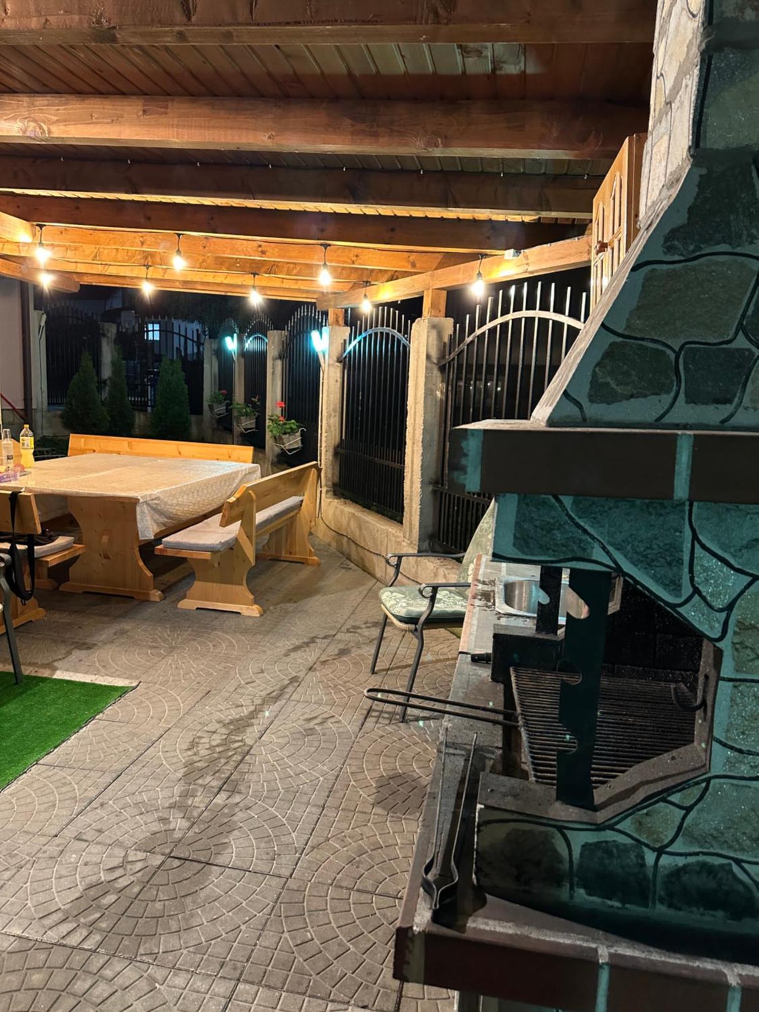 Advel Guest Hous Hotel Madzhare Exterior photo