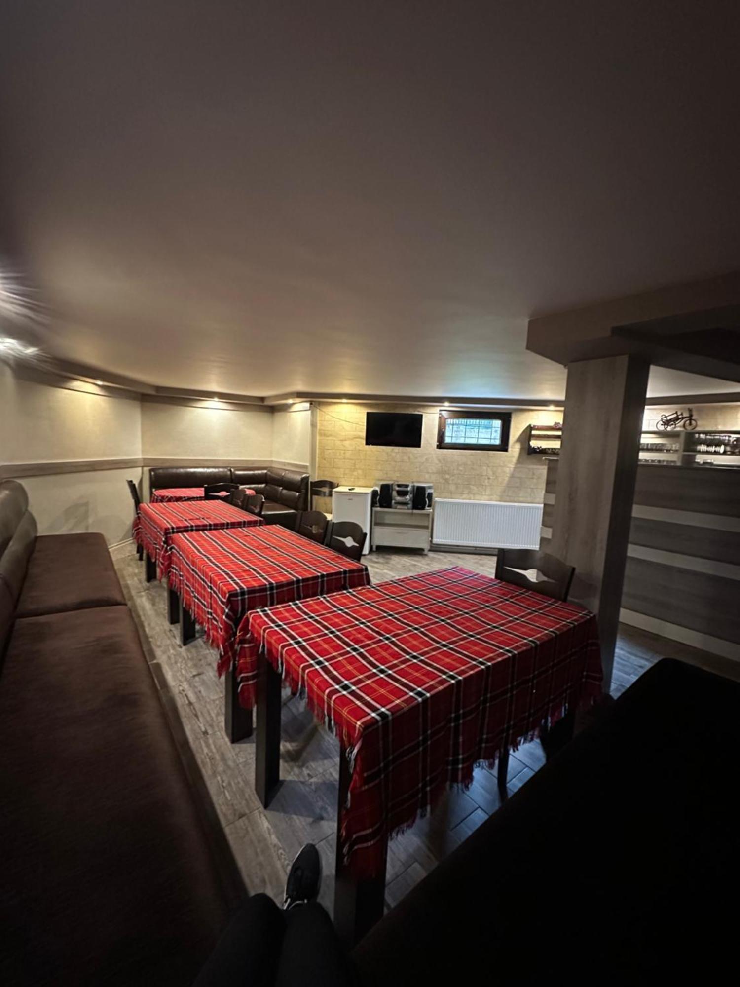Advel Guest Hous Hotel Madzhare Exterior photo