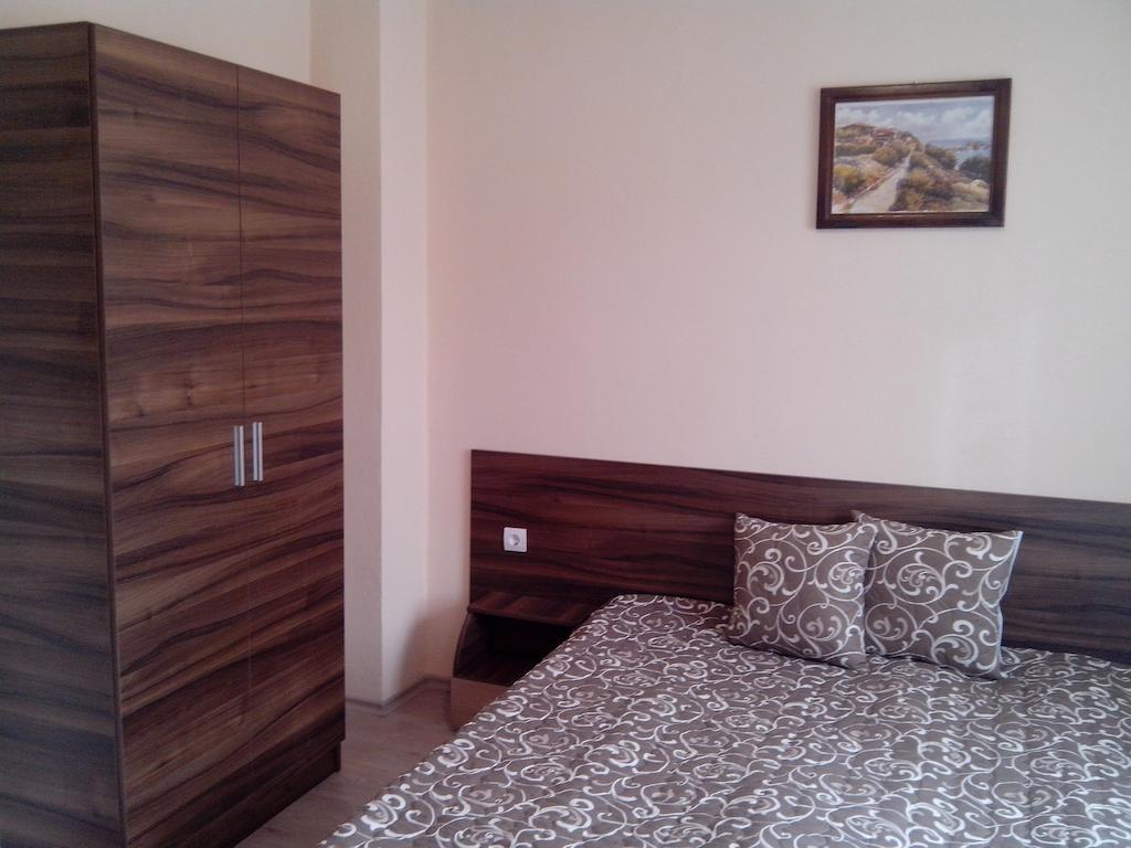 Advel Guest Hous Hotel Madzhare Room photo
